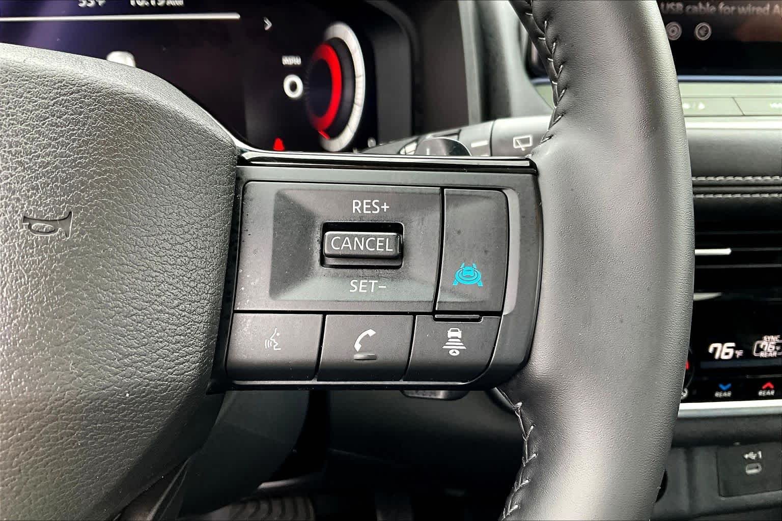 Used 2025 Super Black Nissan Platinum image 43