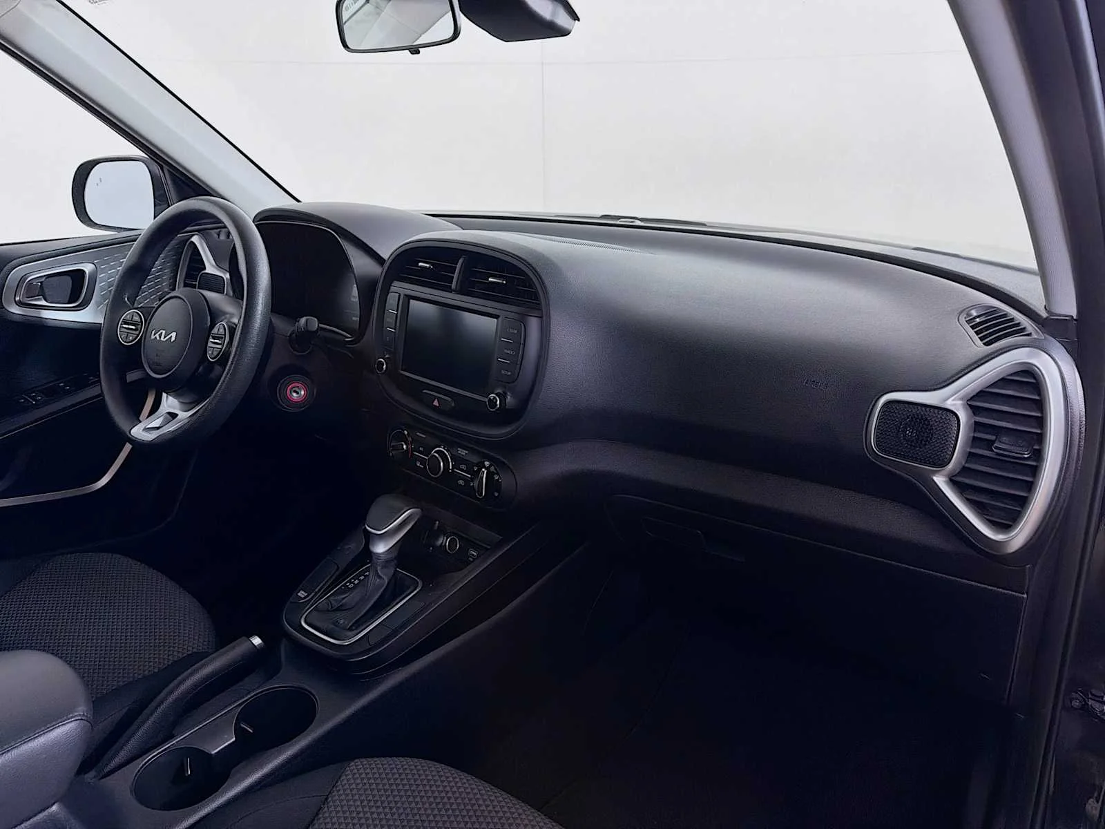 Used 2023 Fusion Black Kia LX image 24