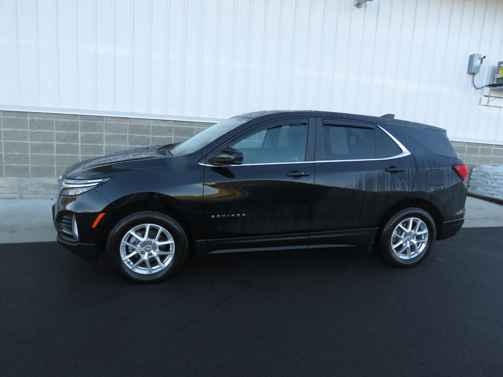 Used 2024 Mosaic Black Metallic Chevrolet LT image 14