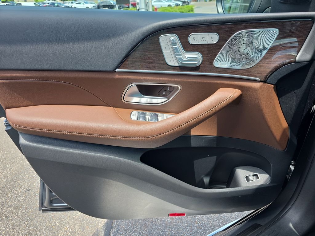Certified Used 2026 Gray Mercedes-Benz GLS 450 image 19