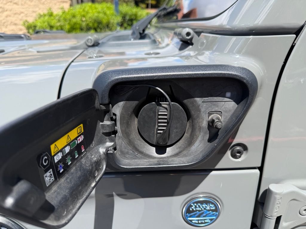 Used 2023 Gray Jeep Rubicon 4xe image 8