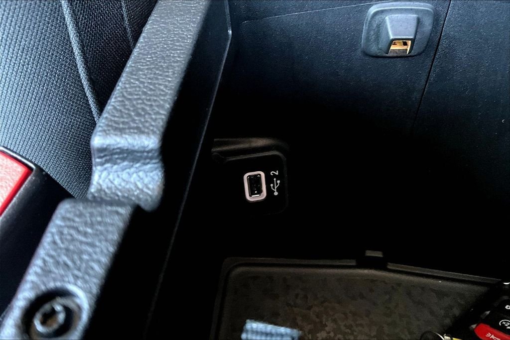 Used 2022 Green Jeep Unlimited Sahara image 16