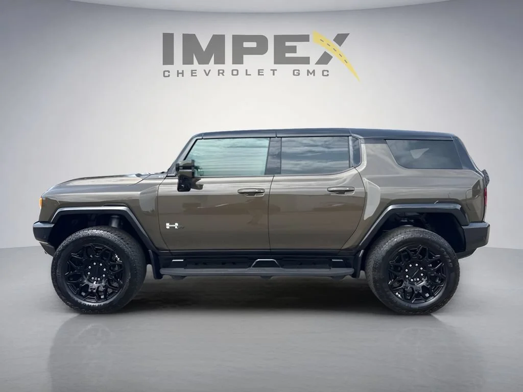 Used 2024 Deep Aurora Metallic (Dark Bronze) GMC 2X image 2