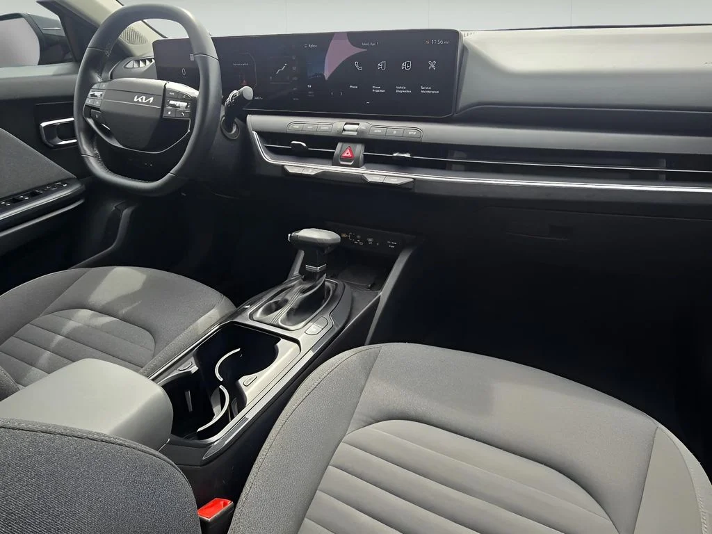 Used 2025 Aurora Black Pearl Kia EX image 17