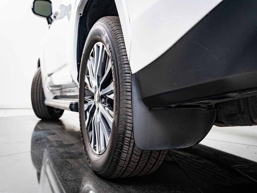 Used 2024 White Pearl Lexus 600 Premium image 53