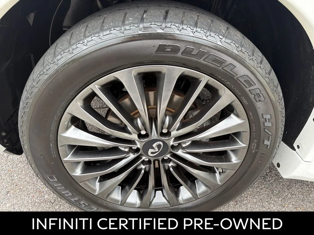Certified Used 2023 Moonstone White INFINITI Premium Select image 15
