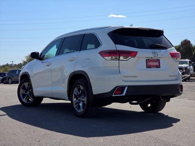 Certified Used 2017 BLIZZARD PEARL Toyota  image 25