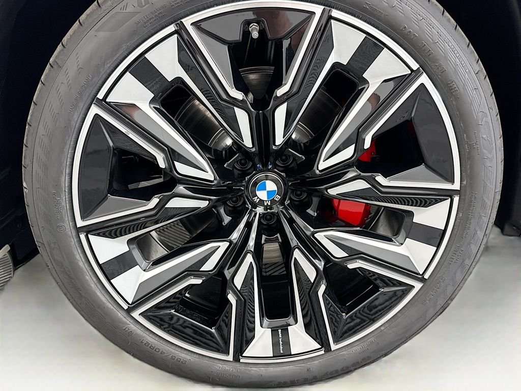 Used 2026 Gray Metallic BMW 30 xDrive image 30