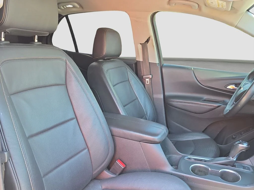Used 2018 White Chevrolet Premier image 19