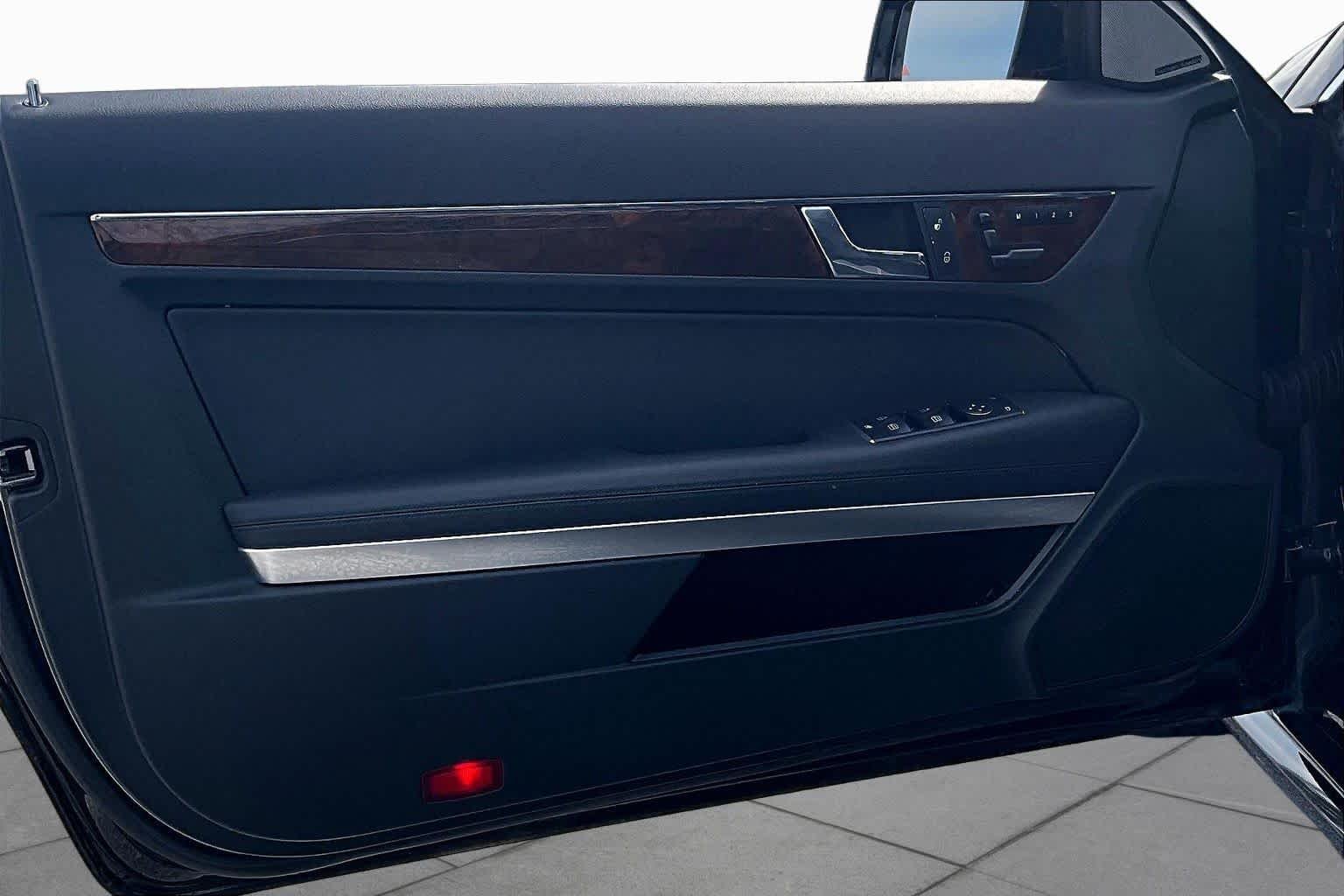 Used 2012 Black Mercedes-Benz E 550 image 22