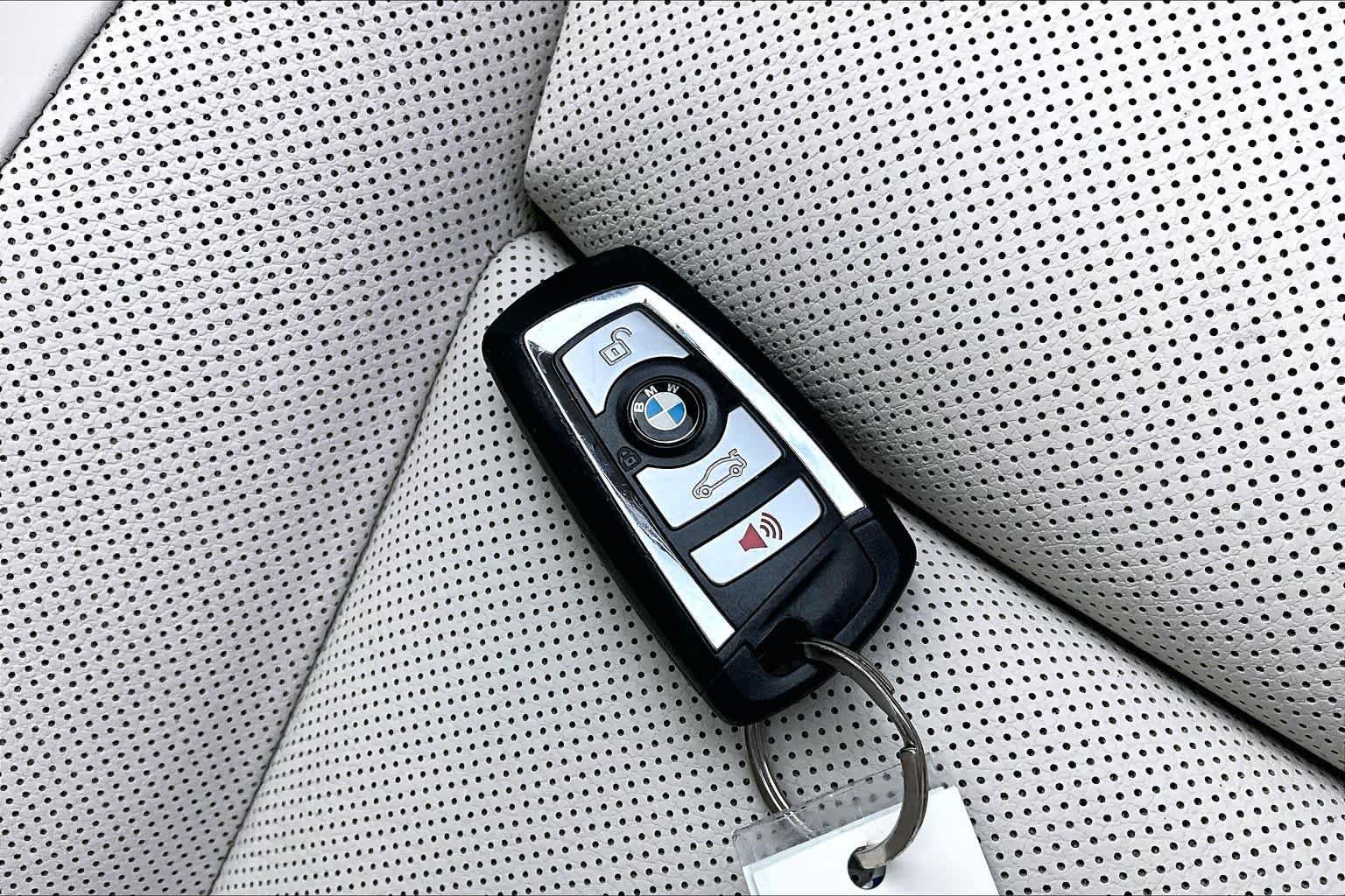 Used 2016 Mineral White Metallic BMW 535i image 14