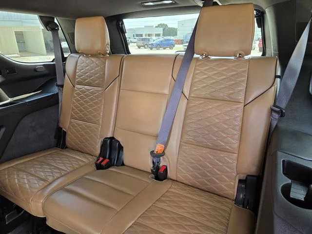 Used 2022 White Cadillac Premium Luxury image 31