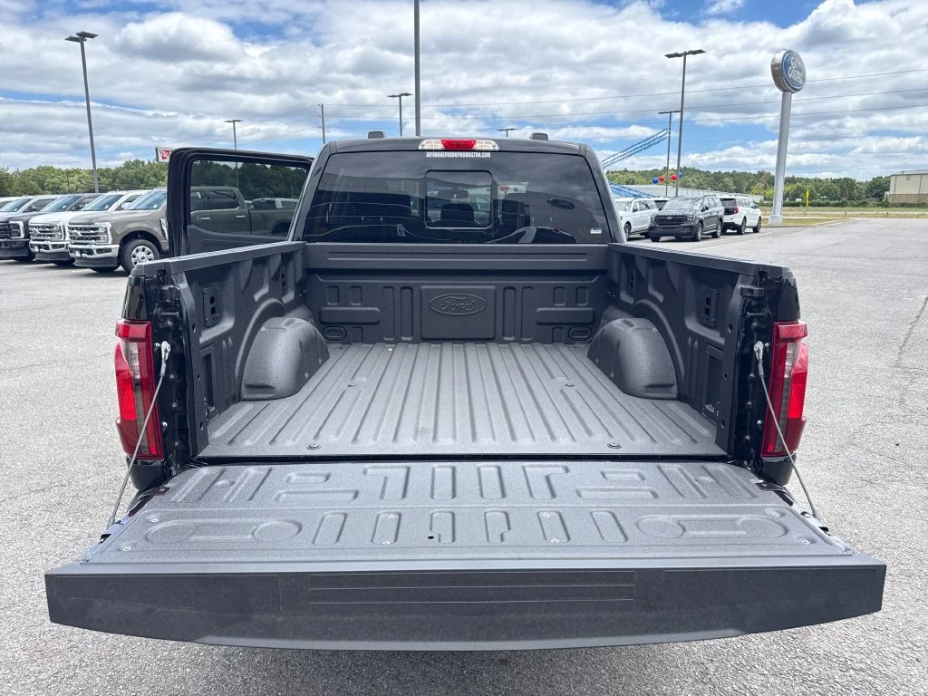 New 2026 Black Ford XLT image 34