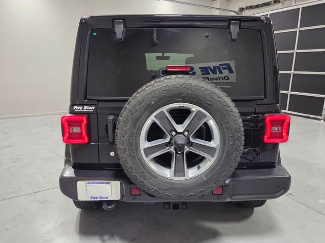 Used 2020 Black Jeep Unlimited Sahara image 9