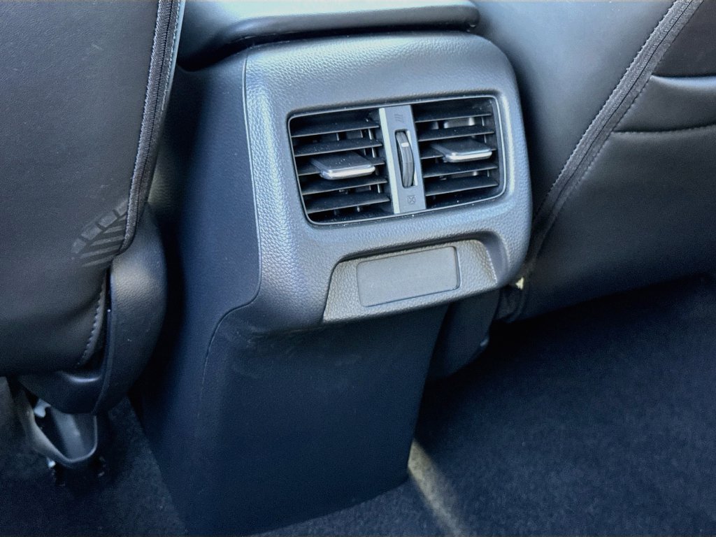 Used 2026  Acura Base image 38