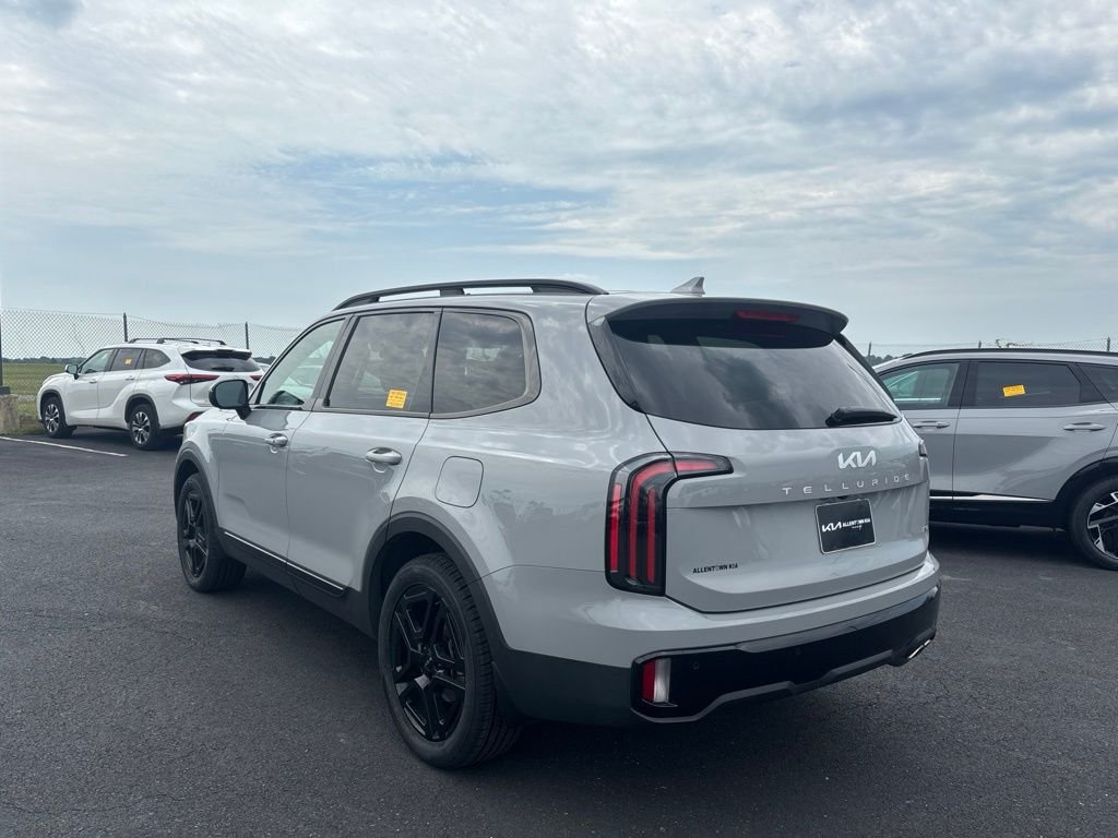 Used 2024 Gray Kia EX X-Line image 5