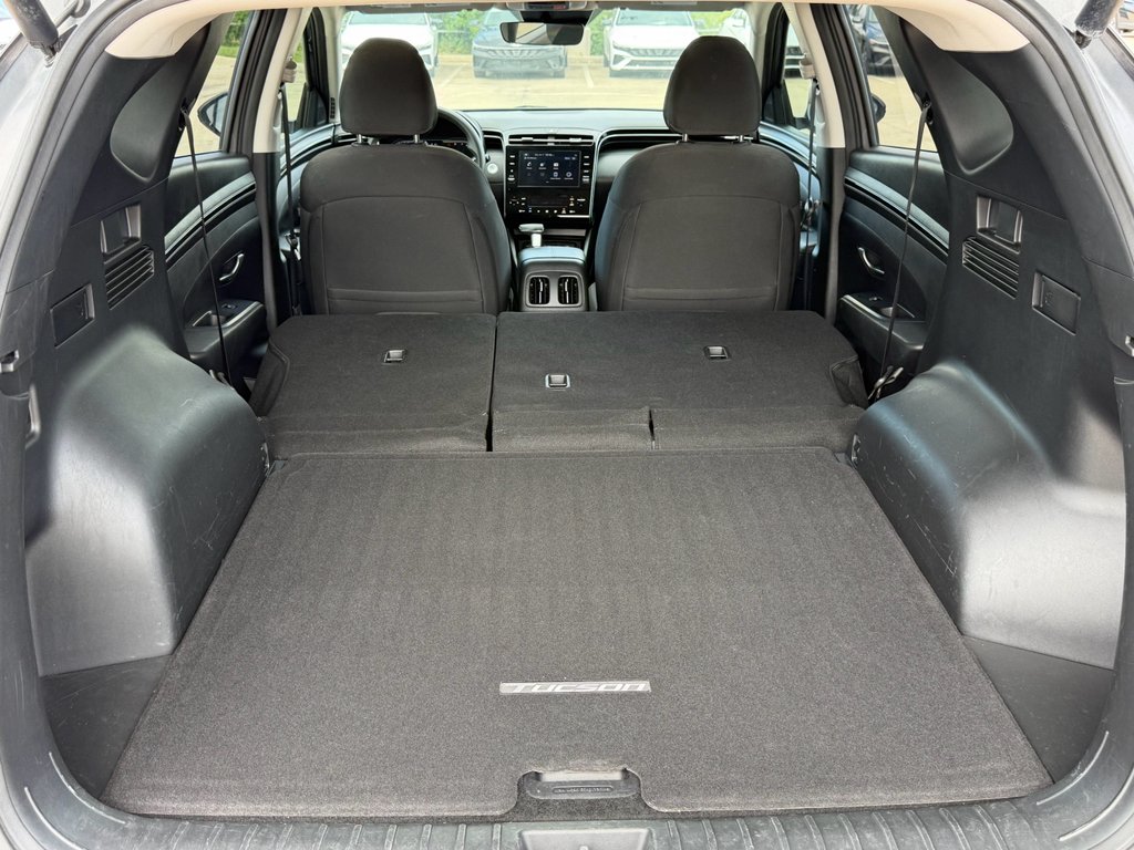 Used 2024 Hampton Gray Hyundai SEL image 32