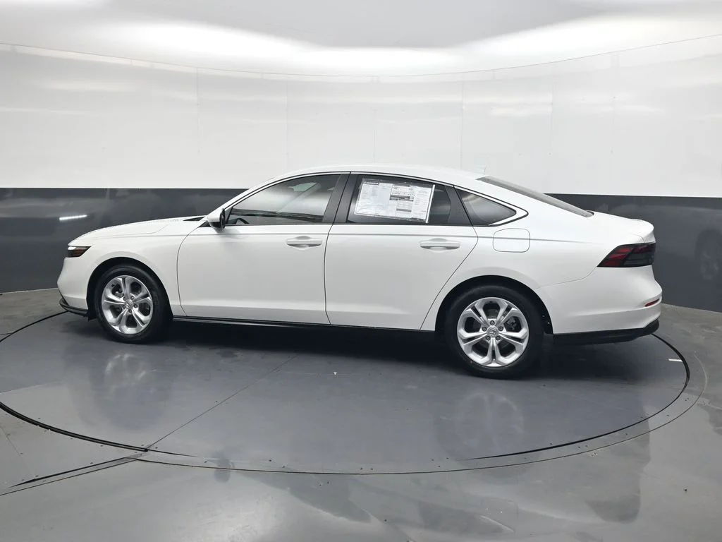 New 2026 Platinum White Pearl Honda LX image 7
