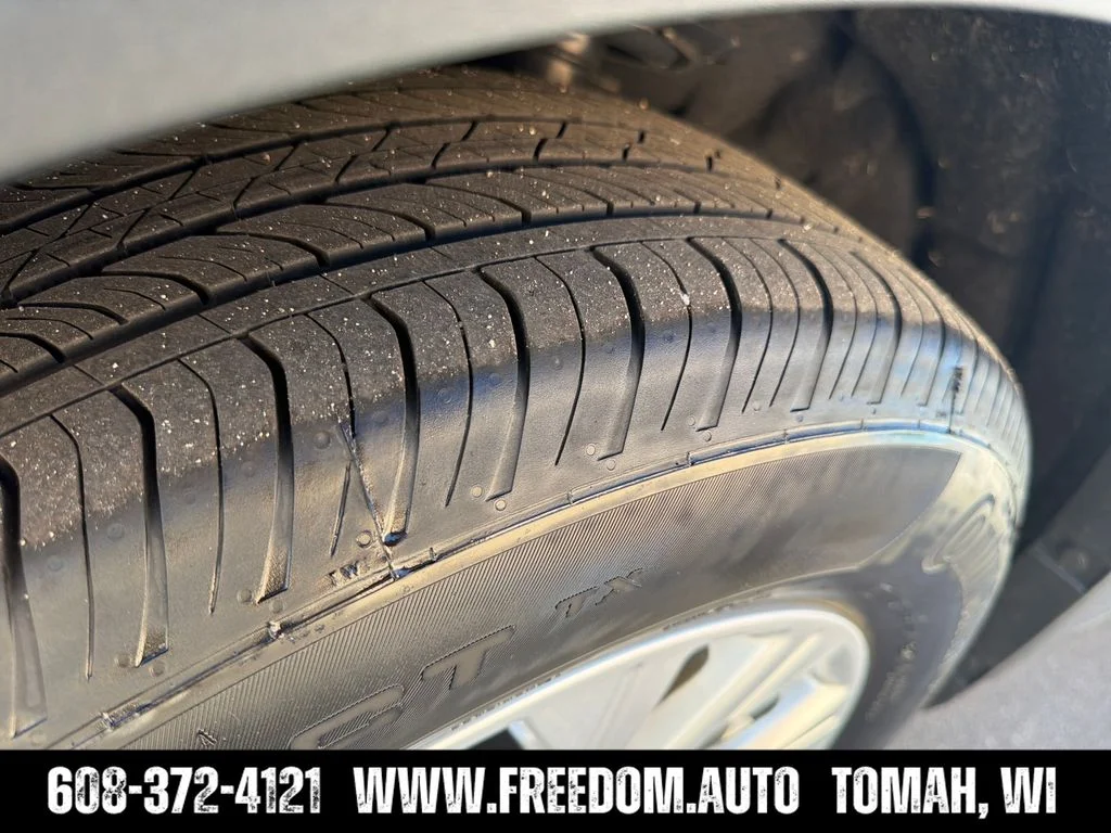 Used 2024 Gray Ford Active image 26