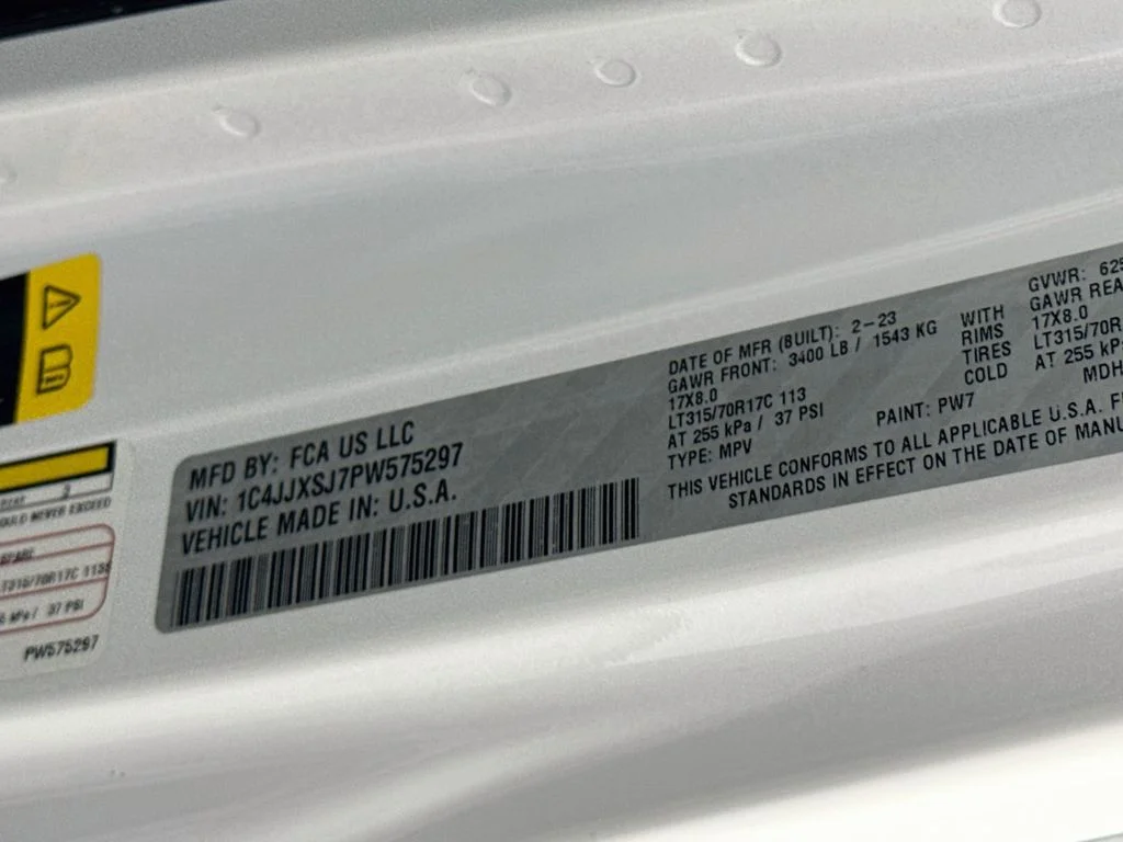 Used 2023 White Jeep Rubicon 392 image 32