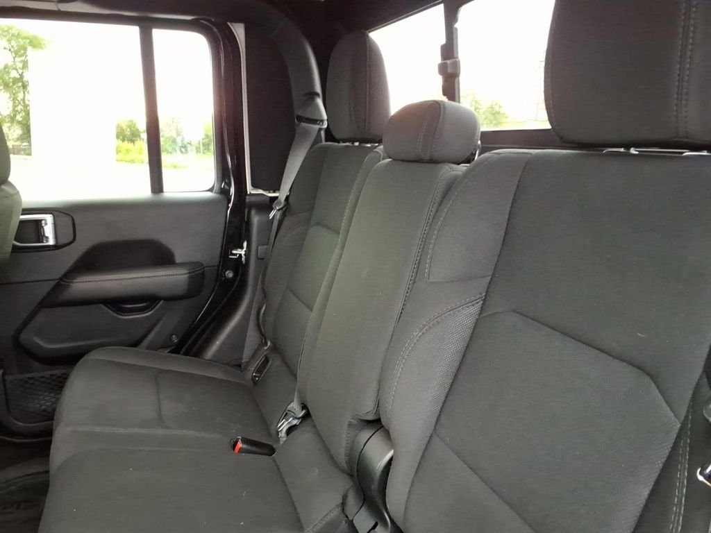 Certified Used 2020 Black Jeep Overland image 11