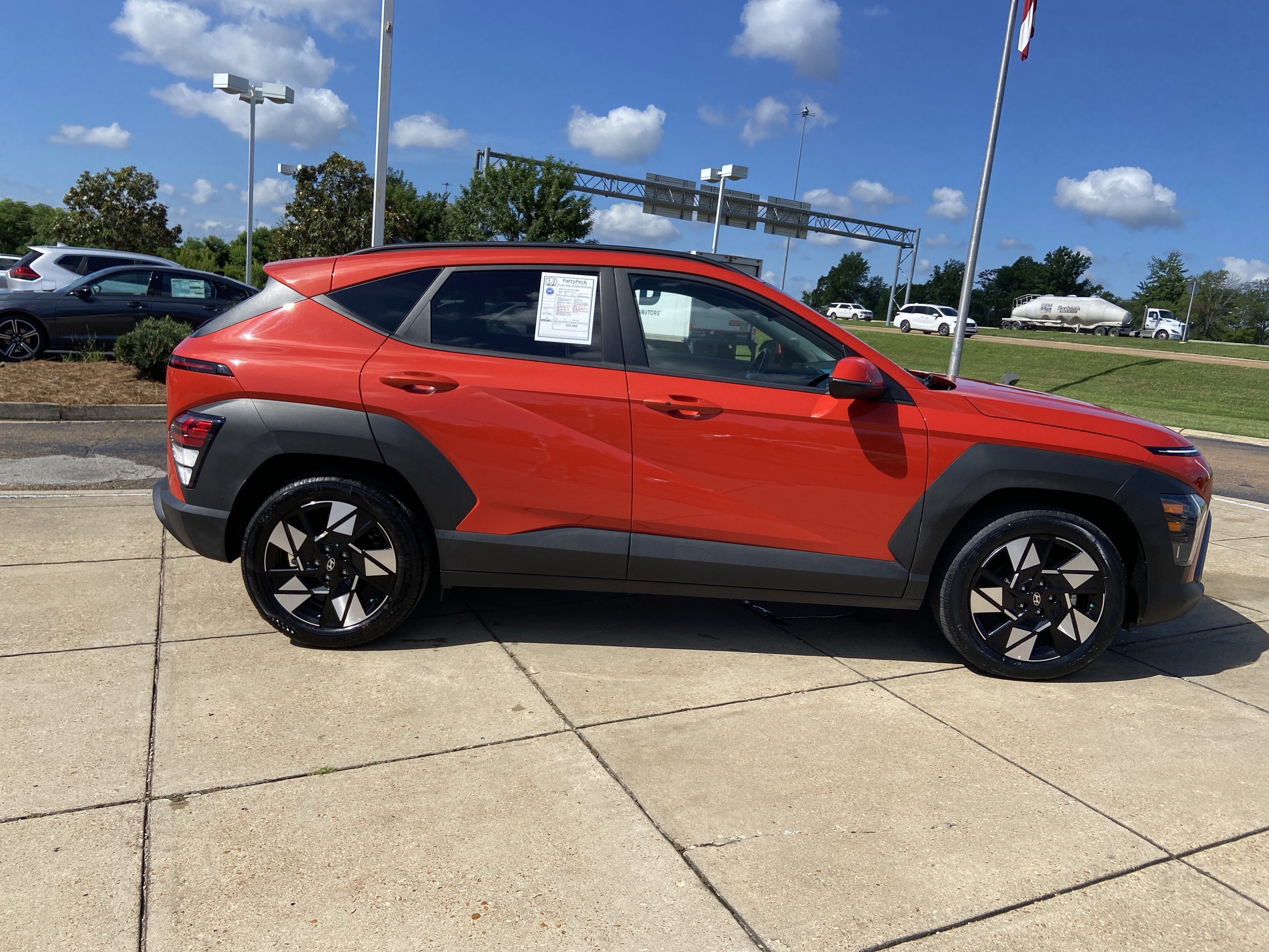 Used 2025 Soultronic Orange Pearl Hyundai SEL image 15