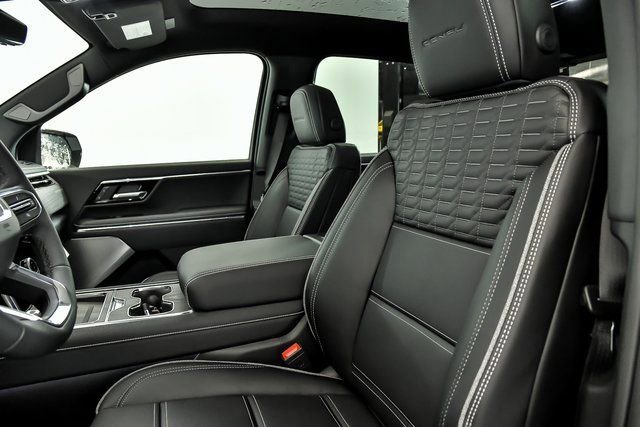 2025 GMC Sierra EV Denali - Photo 6