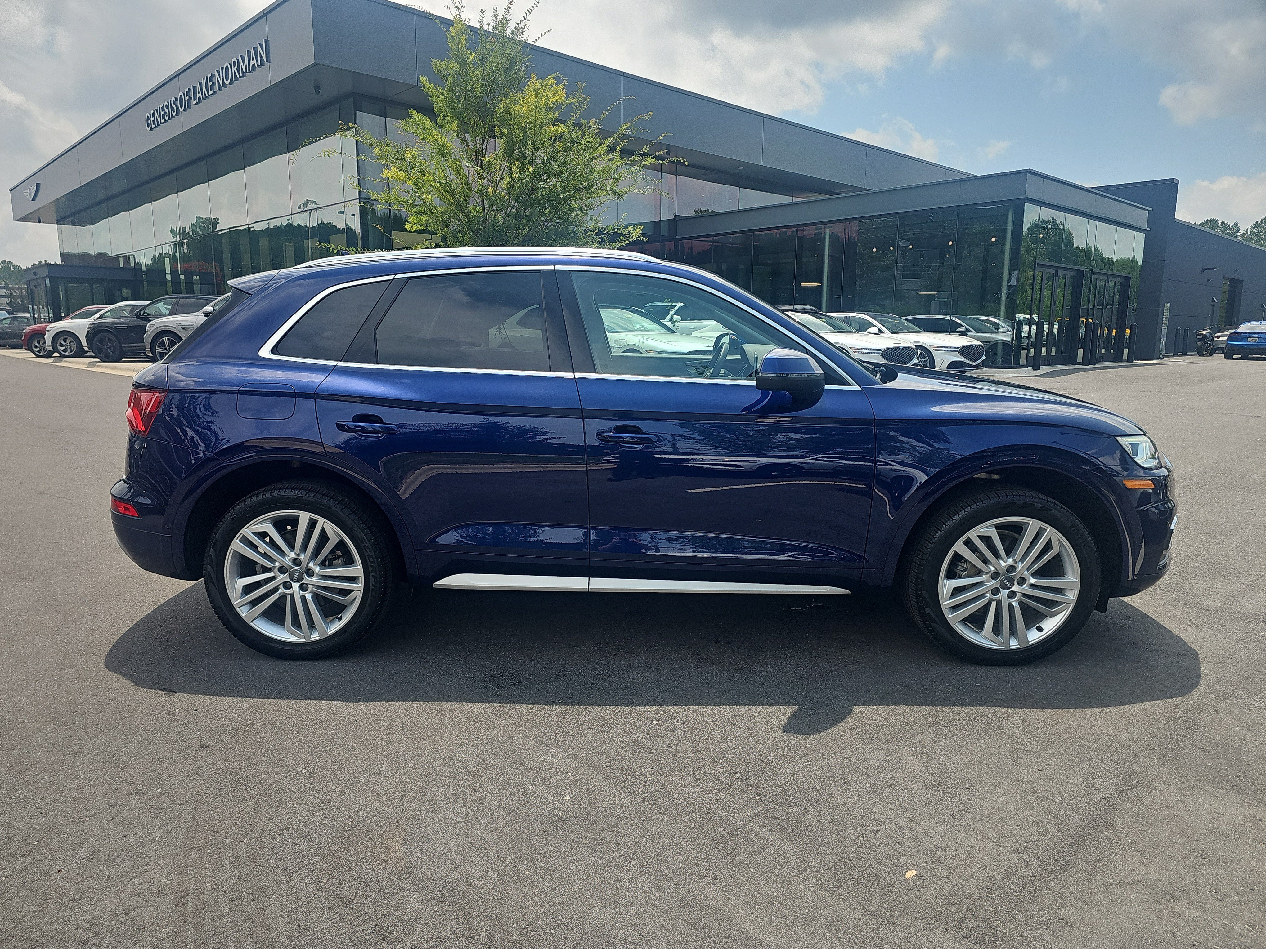 Used 2020  Audi Prestige image 4