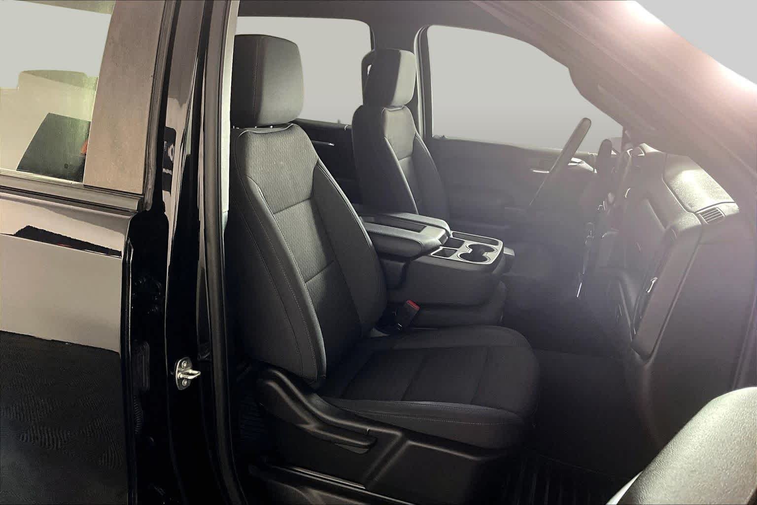 Used 2023 Black Chevrolet Custom image 9