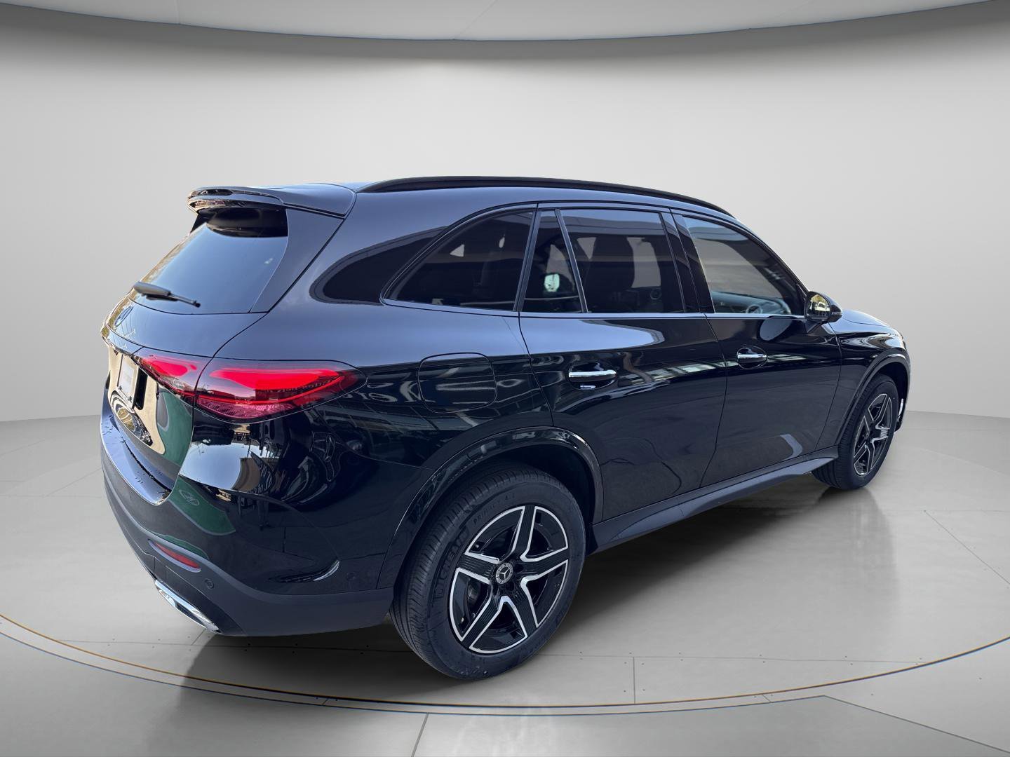 Certified Used 2026 Black Mercedes-Benz GLC 300 image 5