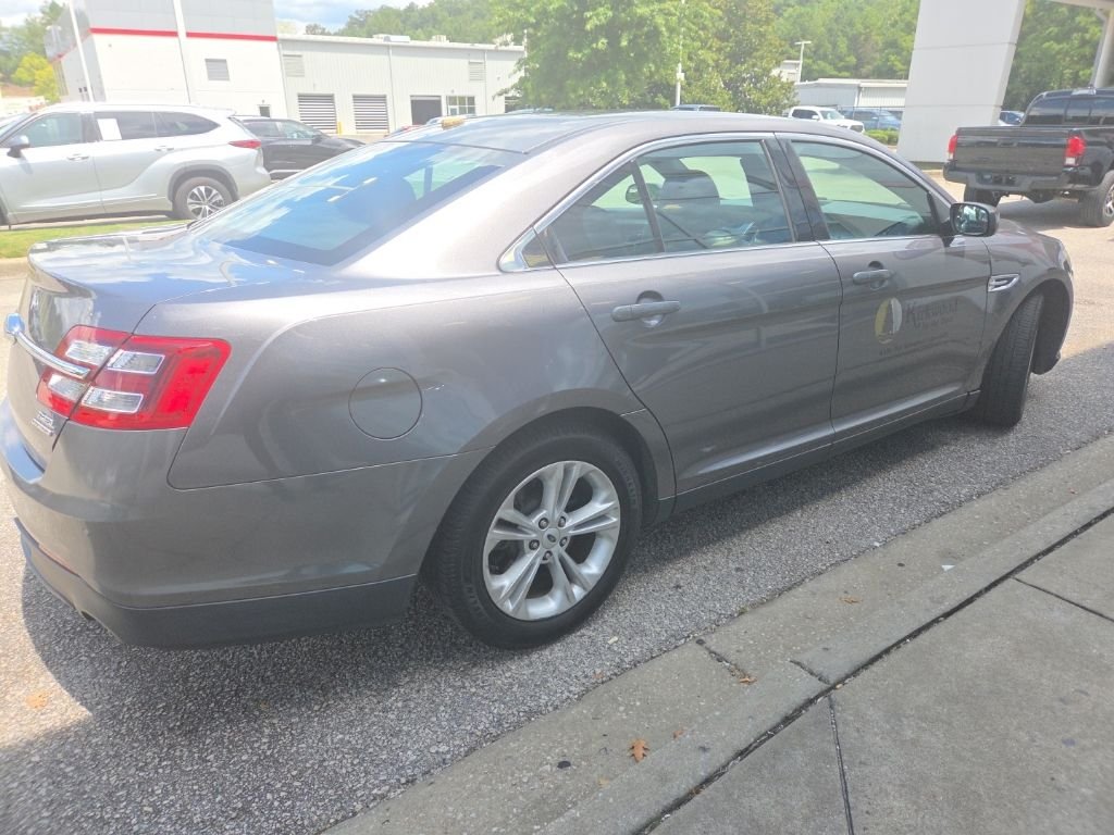 Used 2014 Gray Ford SEL image 3