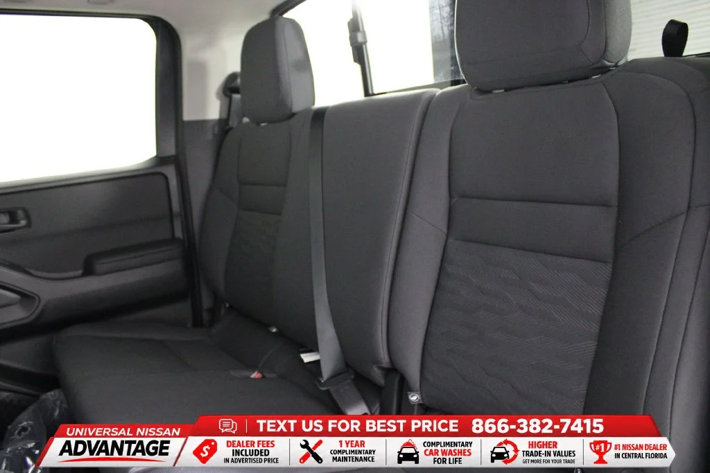 New 2027 Glacier White Nissan Crew Cab S image 17