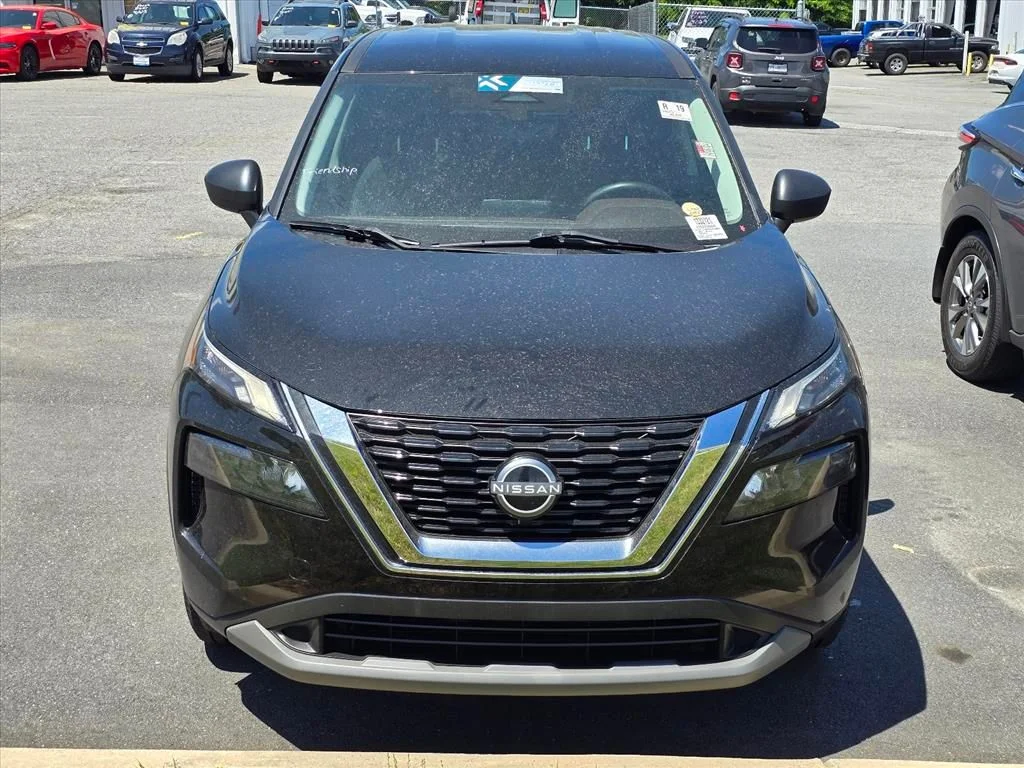 Used 2023 Black Nissan S image 8