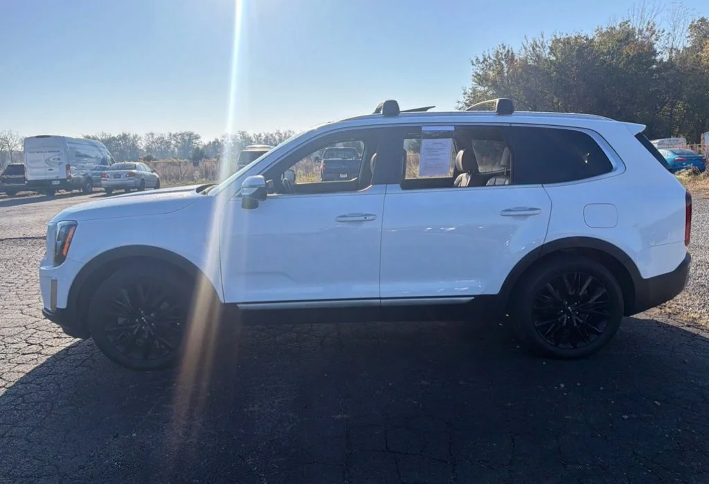 Used 2022 White Kia SX image 8