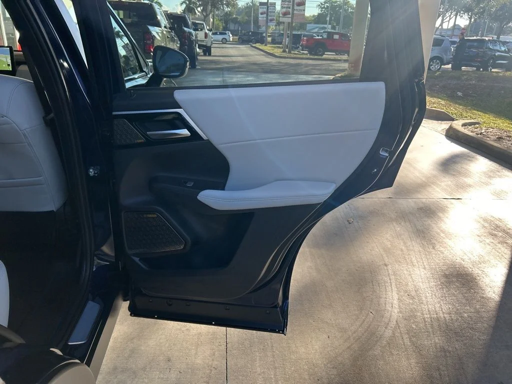 New 2026 Blue Mitsubishi SE 1.5T 2WD image 31