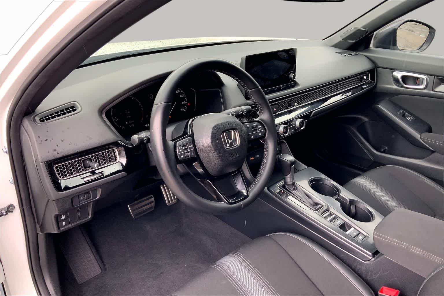 Used 2023 Platinum White Pearl Honda Sport image 17
