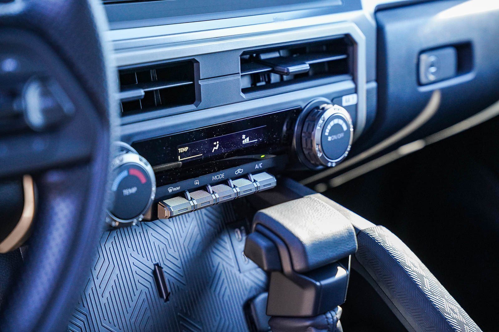 2026 Toyota Tacoma SR5 - Photo 25