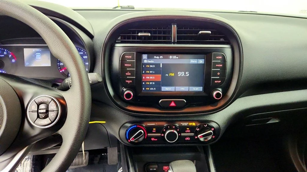 Used 2021 Sparkling Silver Kia LX IVT image 17