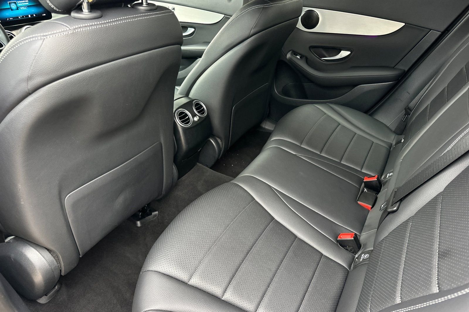 Used 2022 Black Mercedes-Benz GLC 300 image 11