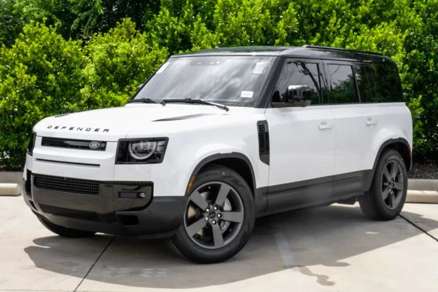 New 2026 Fuji White Land Rover S image 2