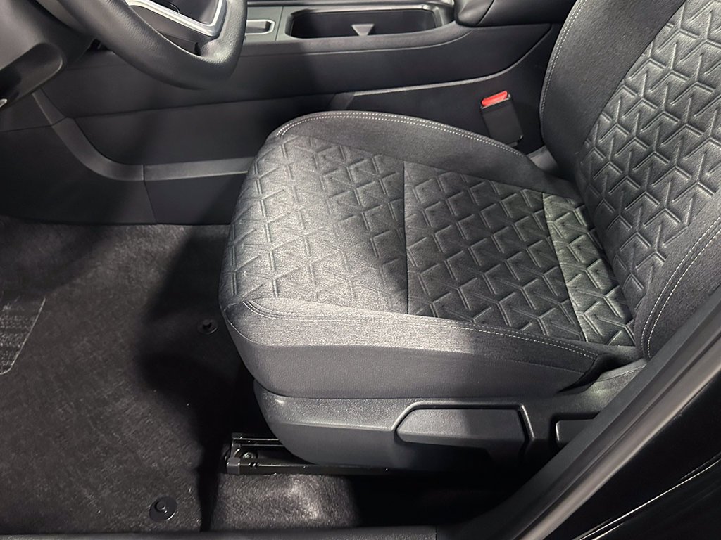 Used 2026  Nissan SV image 21