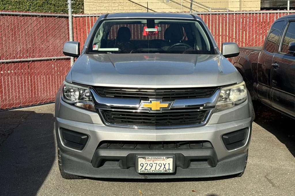 Used 2016 Silver Chevrolet LT image 3
