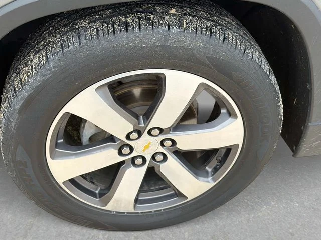 Used 2020 Gray Chevrolet 3LT image 11