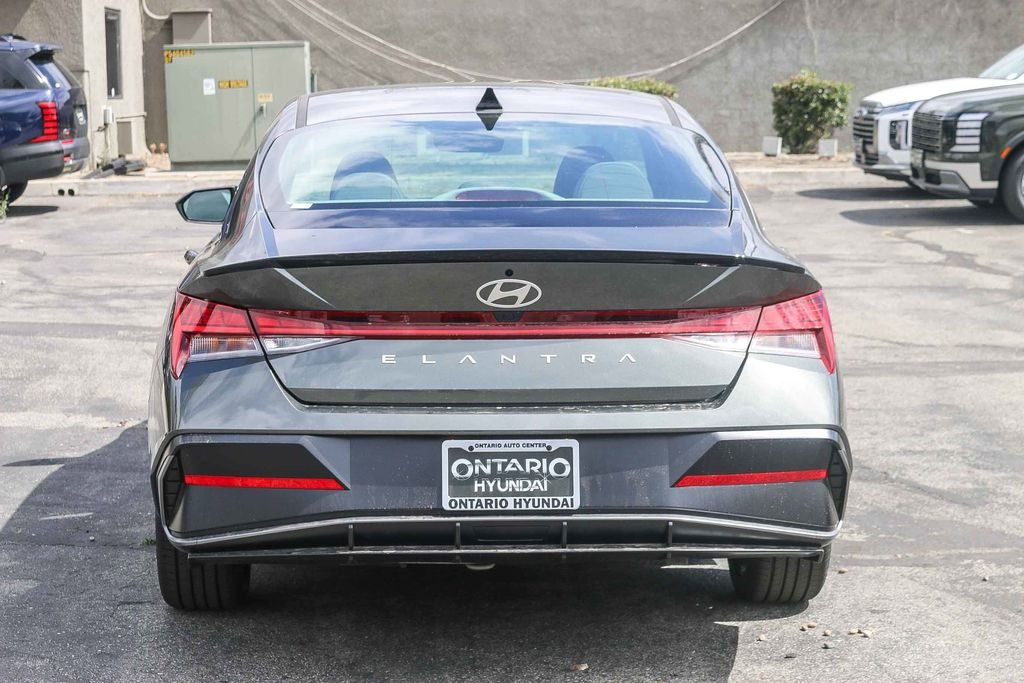 New 2026 Gray Hyundai SEL Sport image 7
