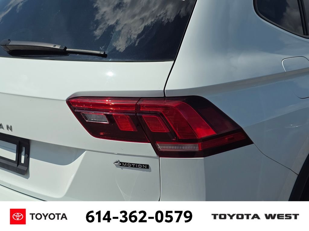 Used 2022 White Volkswagen 2.0T SE R-Line Black image 8