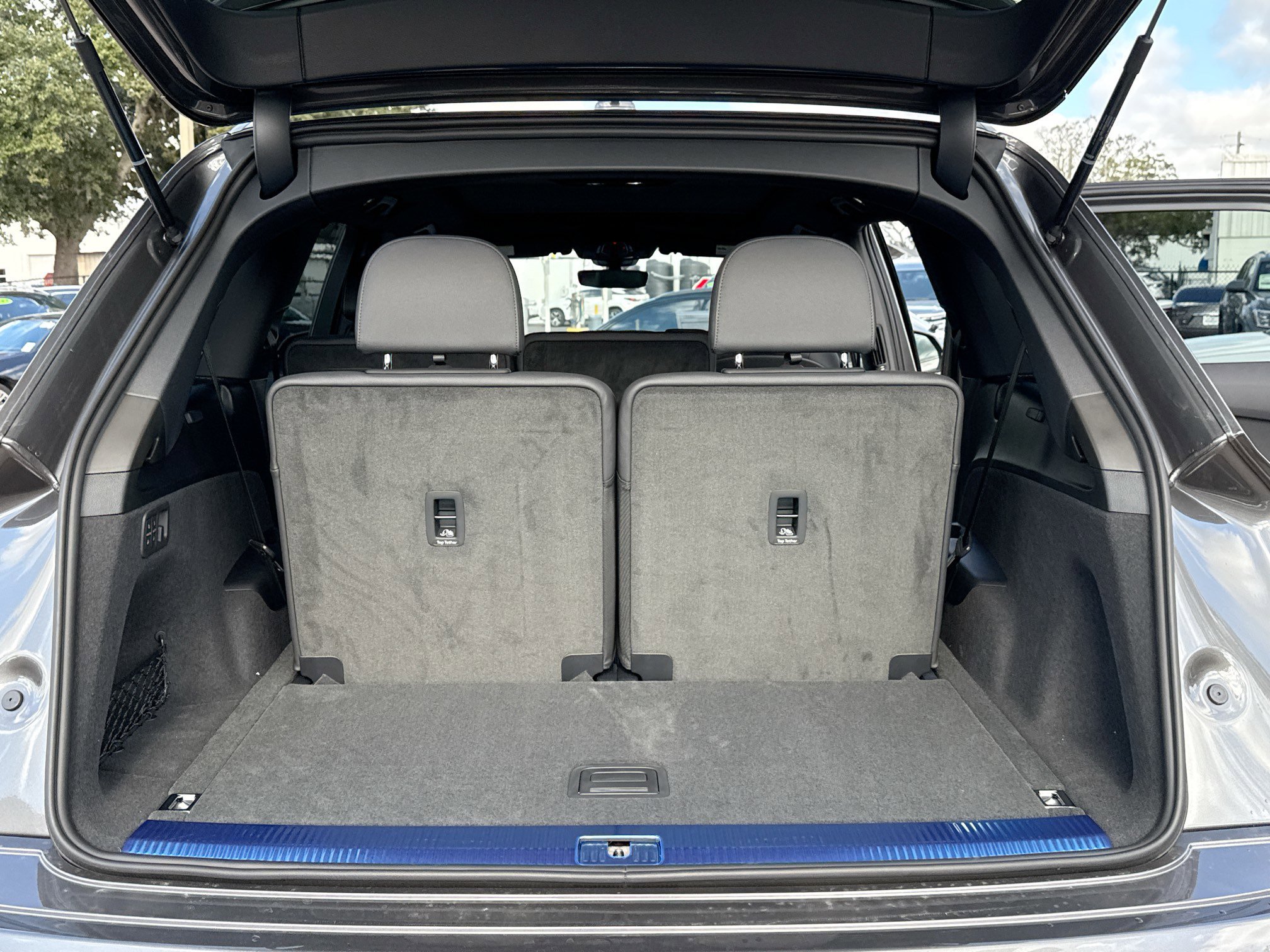 New 2026 Samurai Gray Metallic Audi Premium image 12