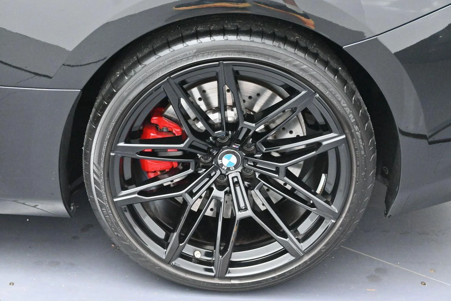 Used 2025 Black Sapphire Metallic BMW Coupe image 33
