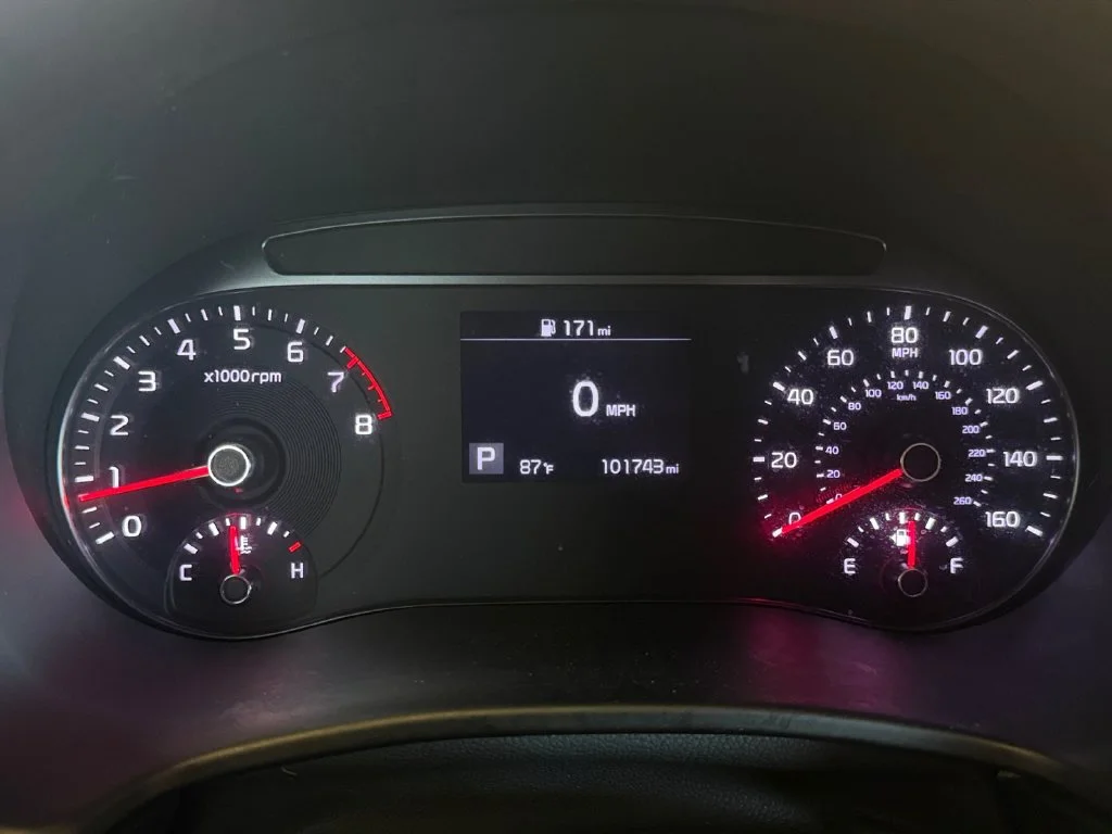 Used 2022 Gray Kia LX image 19