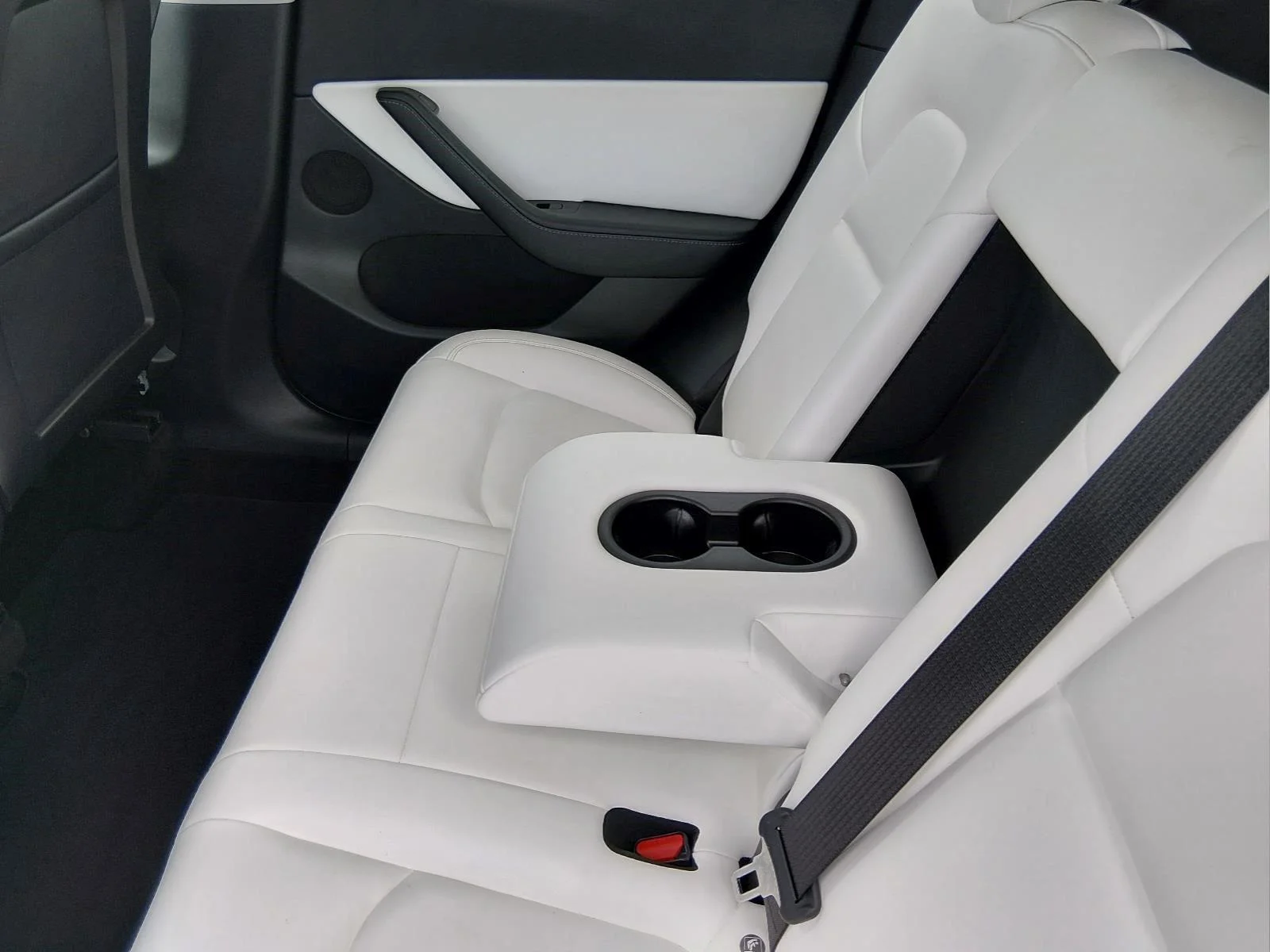 Used 2021  Tesla Long Range image 20