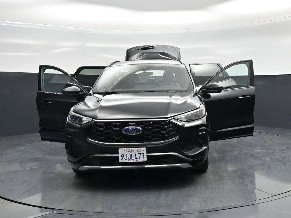Used 2023 Black Ford ST-Line image 25